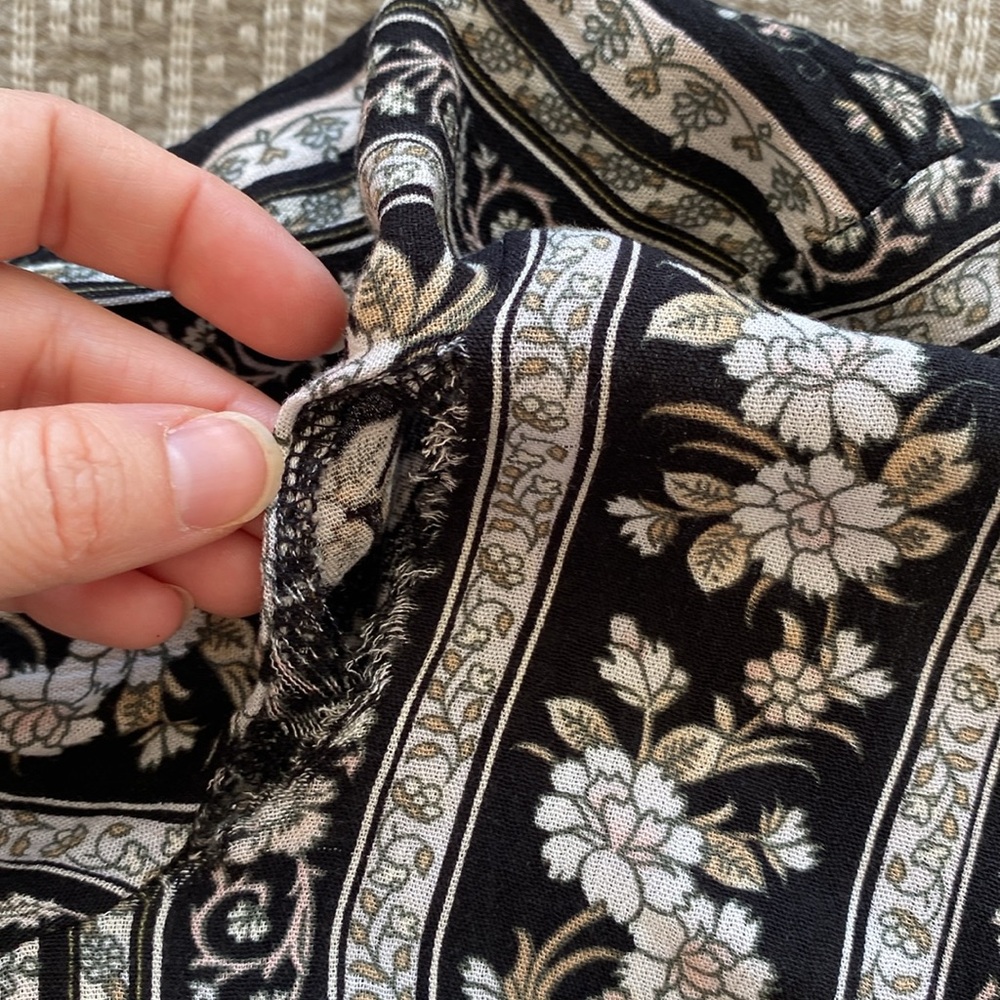 Love, fire Choker‎ print blouse S - Picture 7 of 7